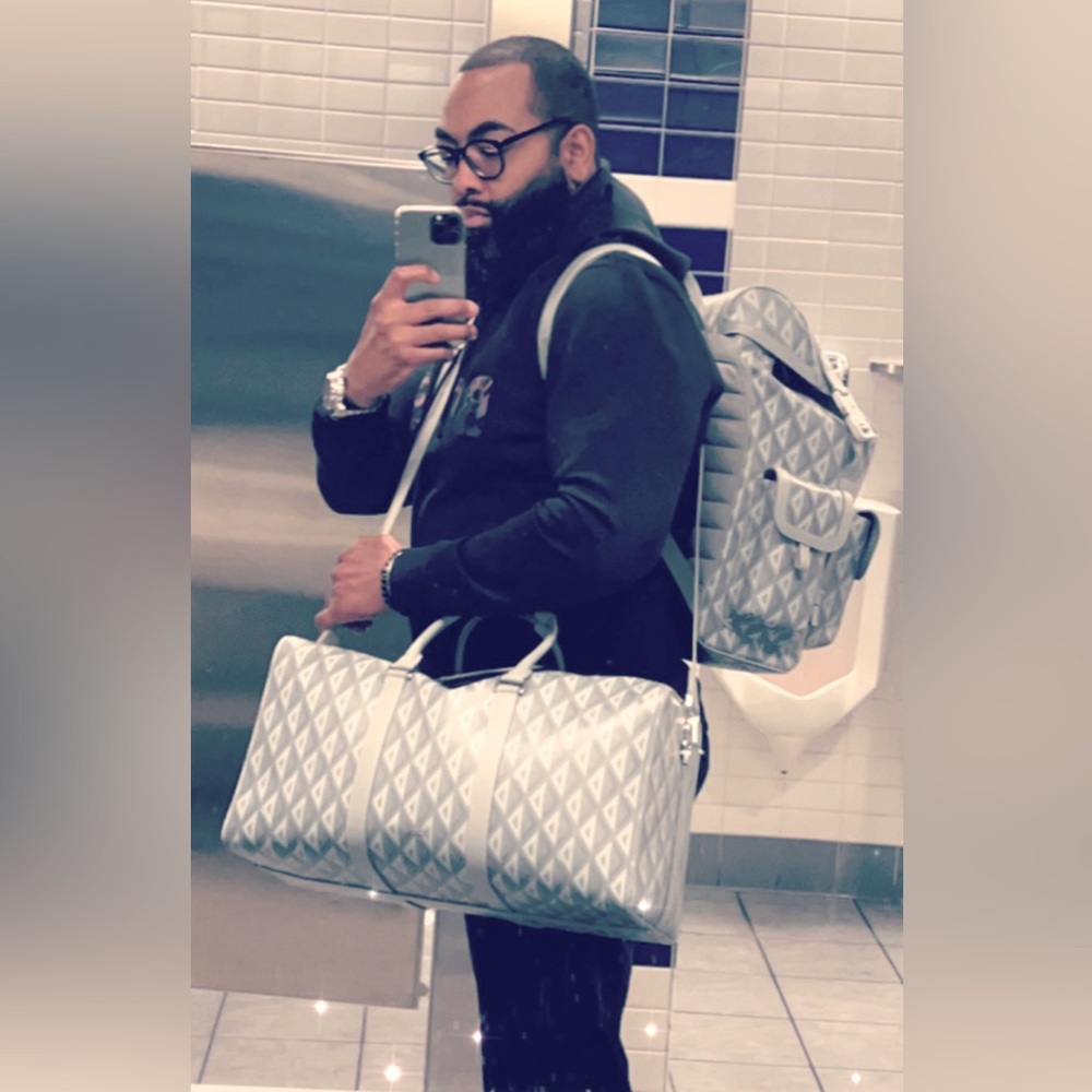 Meet your Posher, Kenneth